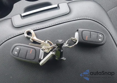 2022 Ram 1500 Classic Warlock 4X4 6'4 Box from USA, damaged, VIN 1C6RR7GG7NS148898